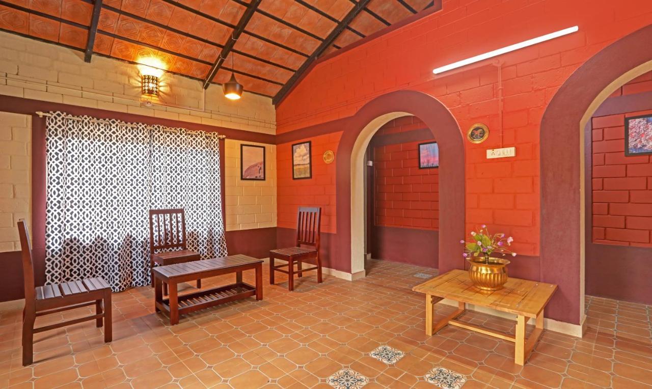Hotel Allaranda Homestay Мадикери Экстерьер фото