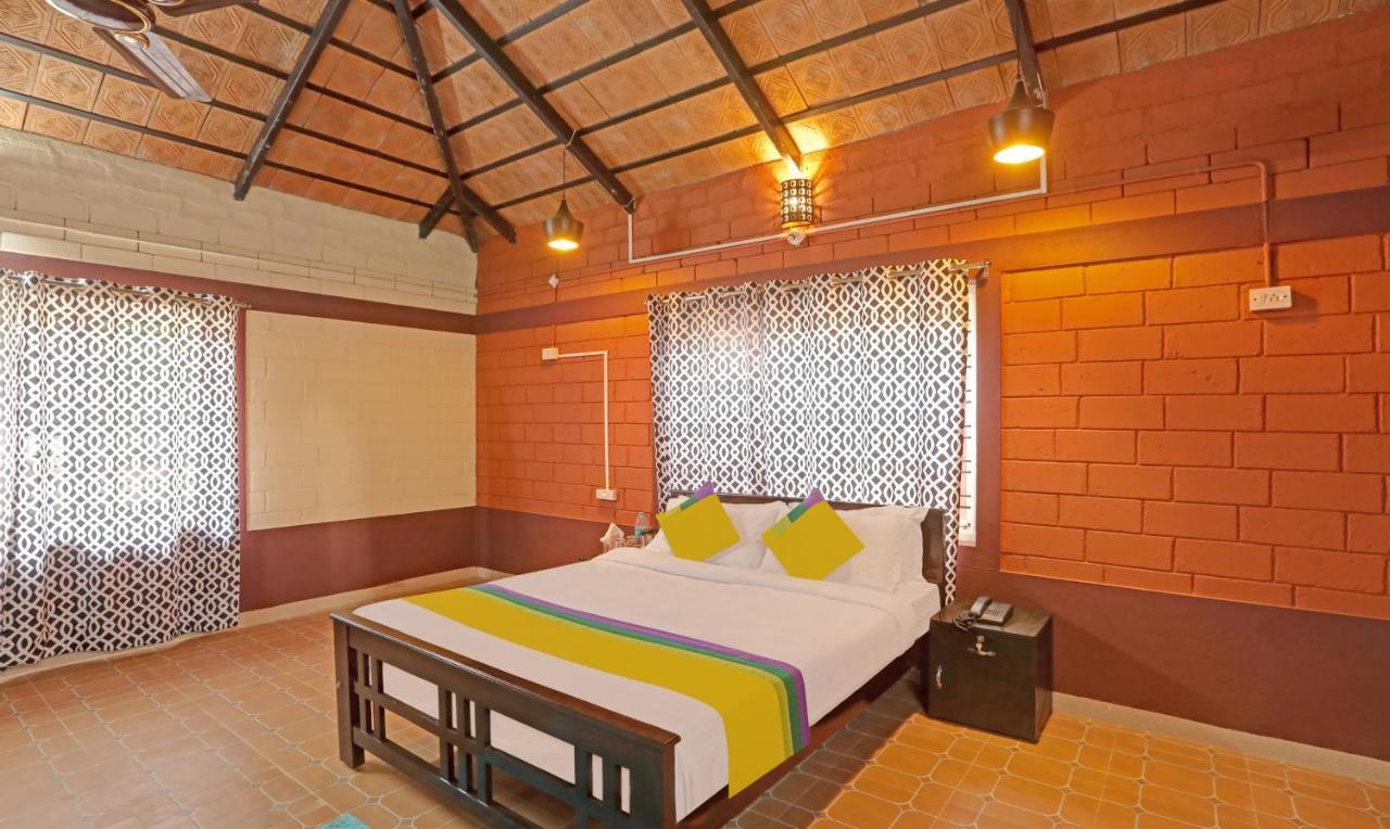 Hotel Allaranda Homestay Мадикери Экстерьер фото