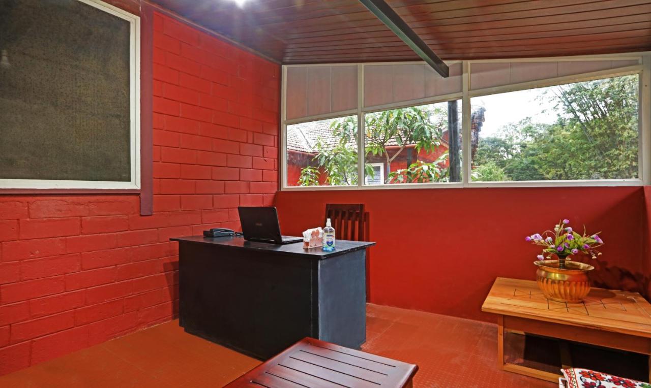 Hotel Allaranda Homestay Мадикери Экстерьер фото